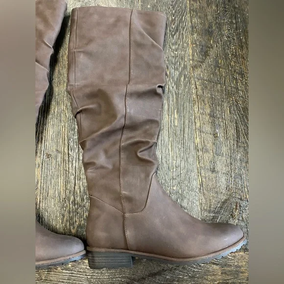 New Call it Spring Boots 👢 - Picture 8 of 13